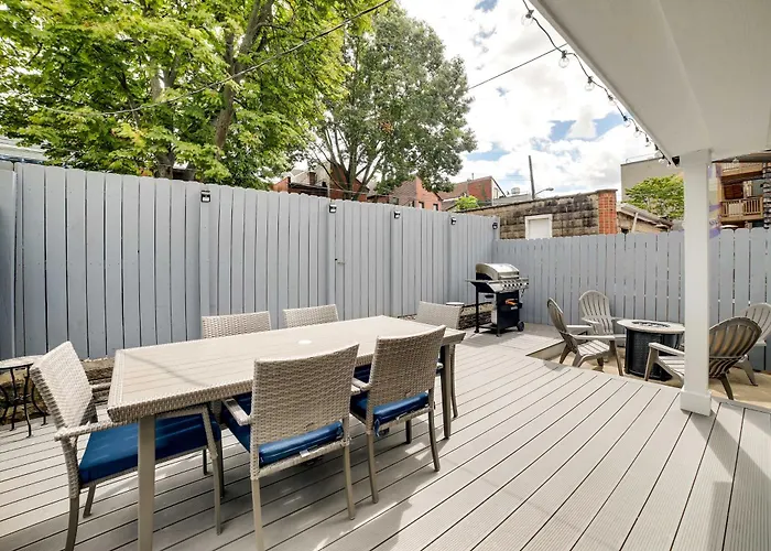 Walk To Walnut St: 'shadyside House' W/ Deck Holiday home Pittsburgh